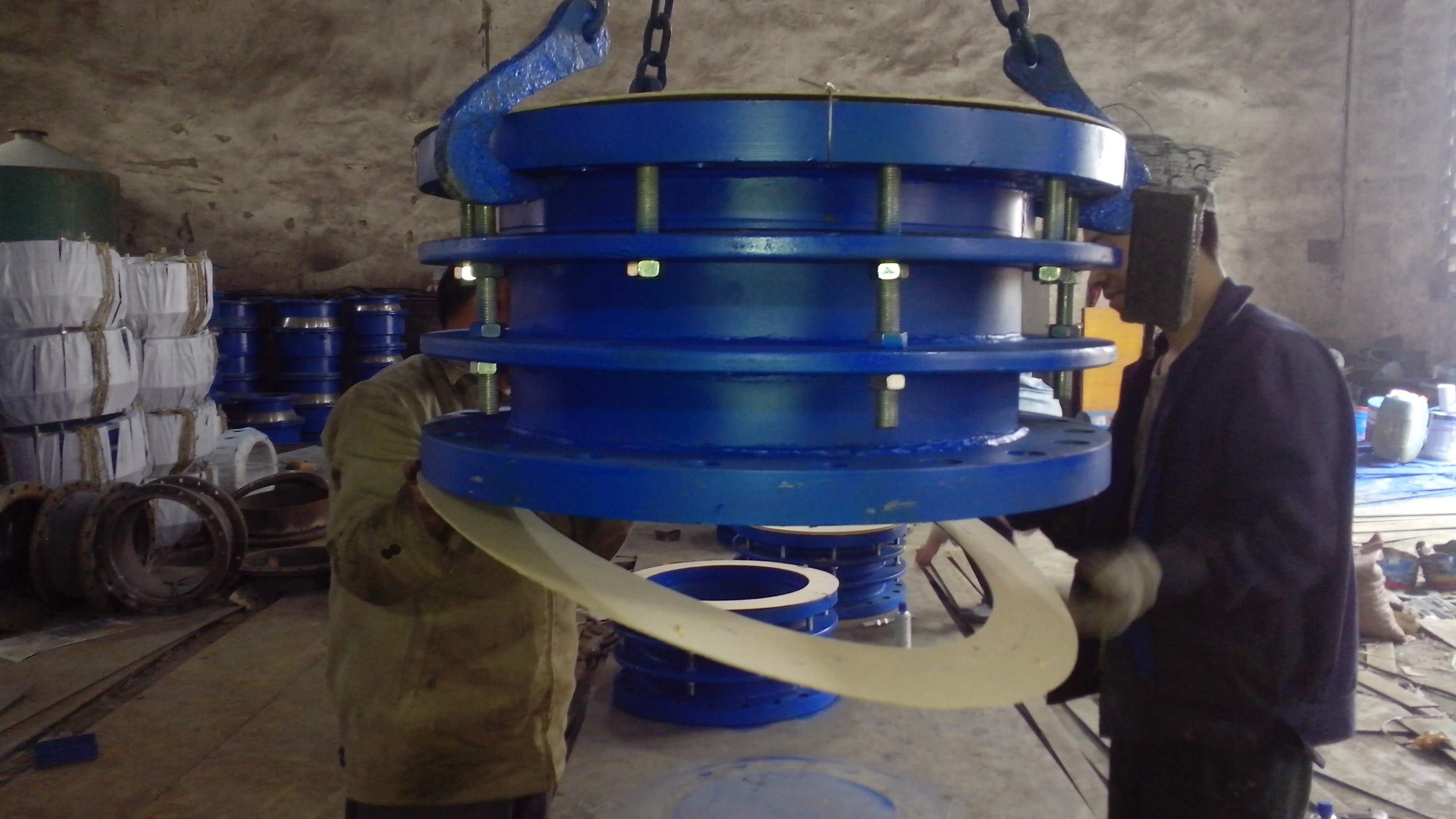 ���ڹܵ���s��