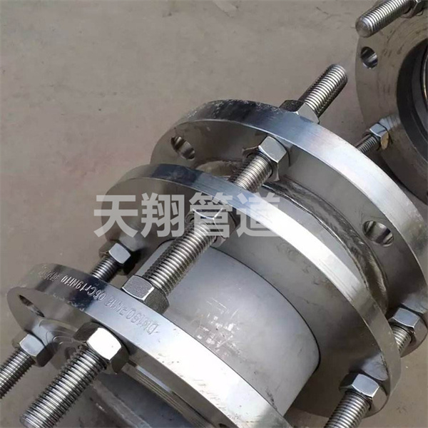 ������P���s��